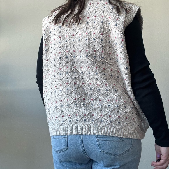 Northern Reflections Beige V-Neck Sweater Vest - Picture 4 of 9